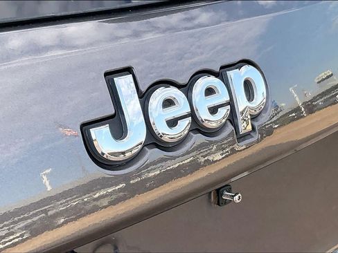 Used 2016 Jeep Grand Cherokee Laredo w/ Quick Order Package 23E AWD/4WD image 27
