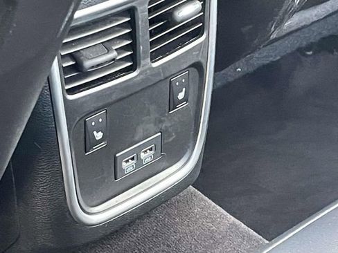 Used 2018 Chrysler 300 Limited w/ Safetytec Plus Group AWD/4WD image 12