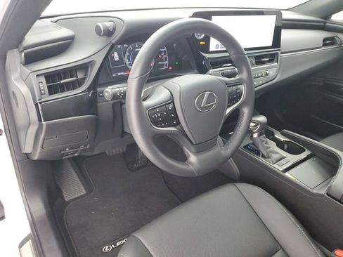 Used 2024 Lexus ES 350 w/ Premium Package image 19