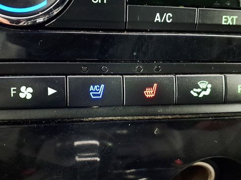 Used 2012 Ford Expedition EL Limited RWD image 19