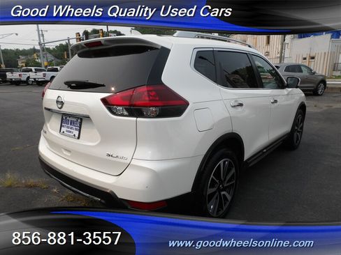 Used 2018 Nissan Rogue SL w/ Premium Package AWD/4WD image 5