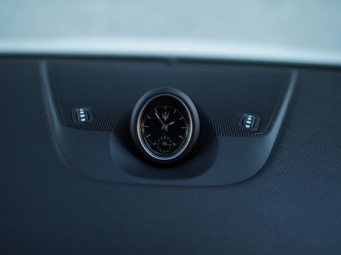 Used 2022 Maserati Levante GT image 29