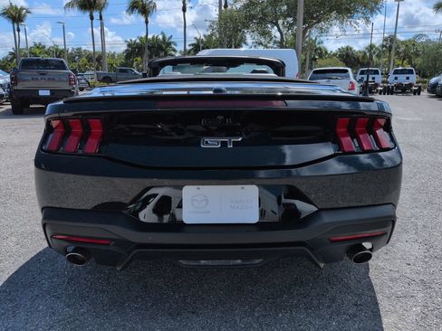 Used 2025 Ford Mustang GT Premium RWD image 6