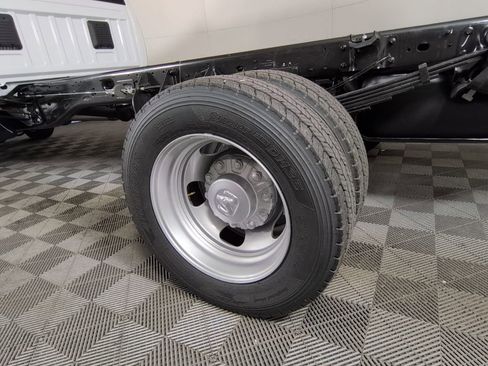 New 2026 RAM 5500 Tradesman AWD/4WD image 10