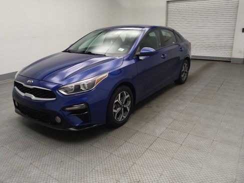 Used 2020 Kia Forte LXS FWD image 2