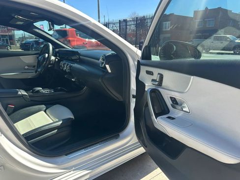 Used 2019 Mercedes-Benz A 220 4MATIC image 12