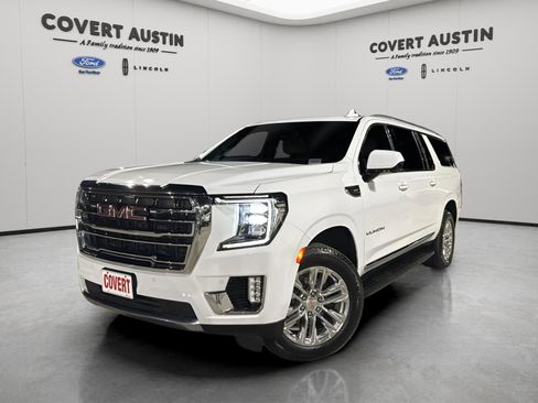 Used 2023 GMC Yukon XL SLT image 1