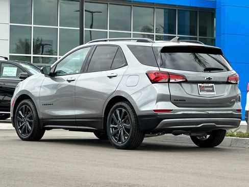 Used 2023 Chevrolet Equinox RS FWD image 6