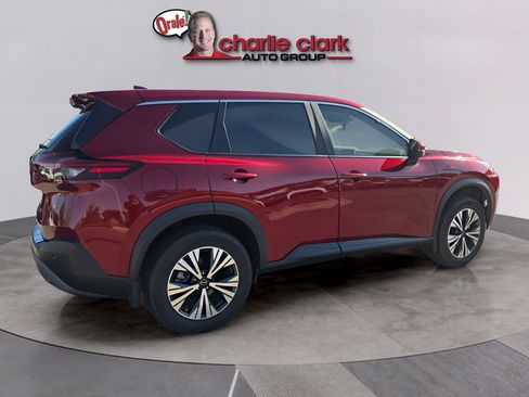Used 2023 Nissan Rogue SV FWD image 6