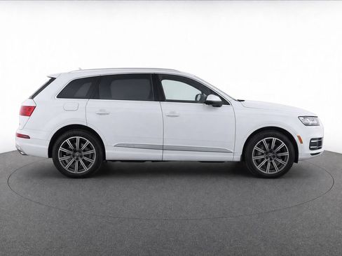 Used 2017 Audi Q7 3.0T Prestige AWD/4WD image 11