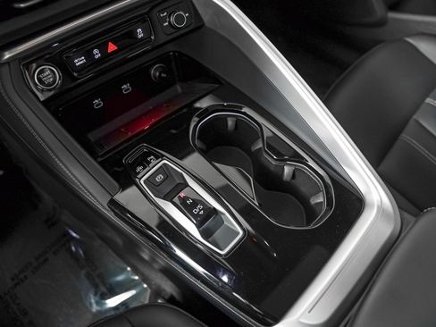 Certified 2025 Audi Q5 Premium w/ Convenience Package AWD/4WD image 19