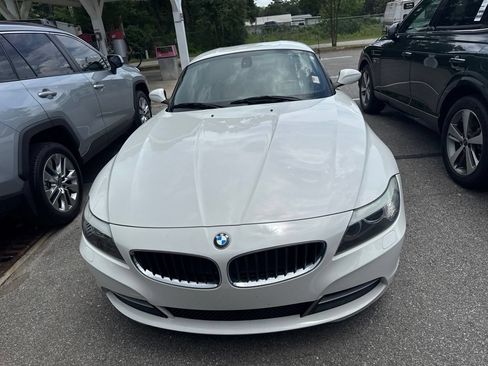 Used 2012 BMW Z4 sDrive28i RWD image 2