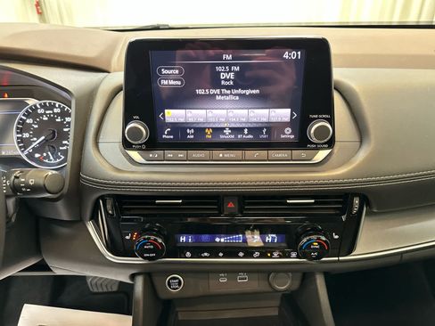 Certified 2023 Nissan Rogue SV w/ SV Premium Package image 6