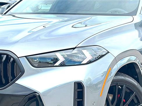 New 2027 BMW X6 xDrive40i w/ Climate Comfort Package AWD/4WD image 4