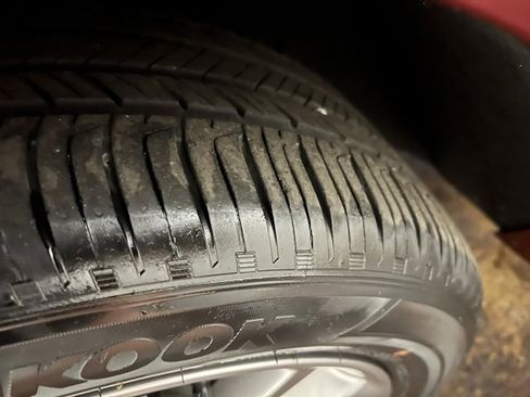 Used 2023 Buick Encore GX Select w/ Sport Touring Package image 11