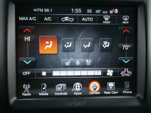 Used 2017 RAM 1500 Laramie image 22