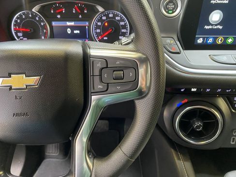 Used 2025 Chevrolet Blazer LT FWD image 31