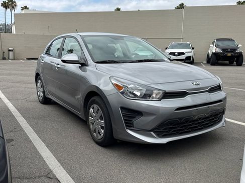 Used 2021 Kia Rio S FWD image 2