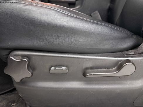 Used 2012 Chevrolet Tahoe 4WD w/ Skid Plate Package image 23