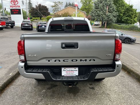 Certified 2023 Toyota Tacoma SR5 AWD/4WD image 6