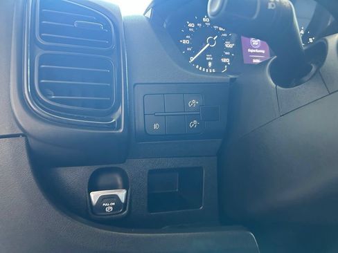 Used 2025 RAM ProMaster 2500 w/ Convenience Group FWD image 37