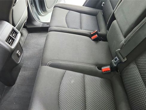 Used 2024 GMC Terrain SLE AWD/4WD image 15