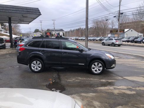 Used 2012 Subaru Outback 2.5i Premium w/ All-Weather Pkg image 4
