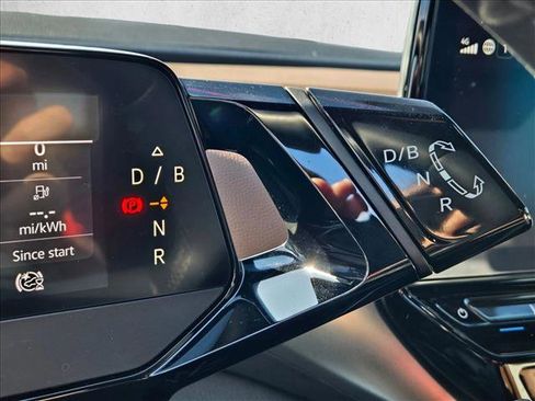 Used 2023 Volkswagen ID.4 Pro image 13