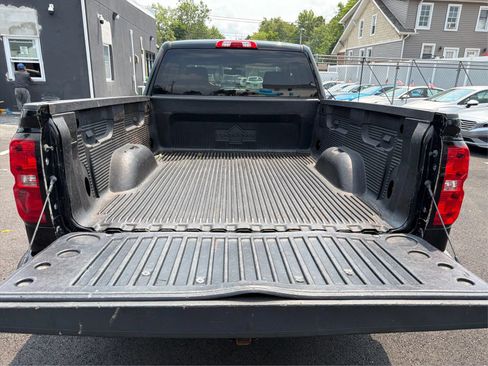 Used 2018 Chevrolet Silverado 1500 LT AWD/4WD image 13