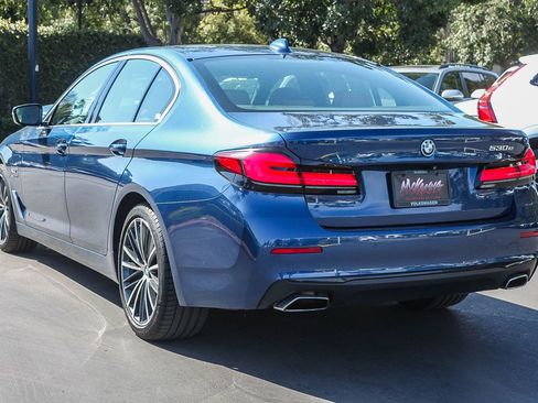 Used 2022 BMW 530e w/ Premium Package image 8
