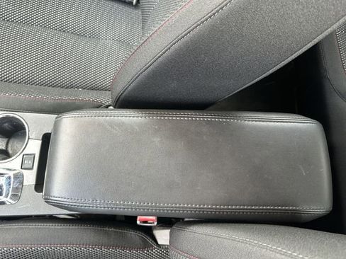 Used 2017 Chevrolet Equinox LT w/ Convenience Package AWD/4WD image 23