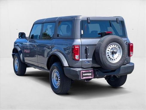 New 2025 Ford Bronco 4-Door image 9
