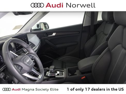 Used 2024 Audi Q5 2.0T Premium Plus w/ Premium Plus Package AWD/4WD image 19