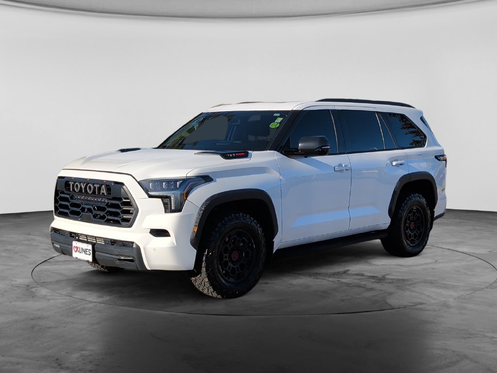Used 2023 Toyota Sequoia TRD Pro AWD/4WD image 3
