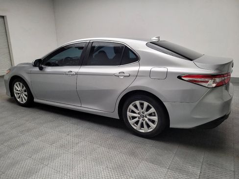 Used 2019 Toyota Camry LE FWD image 3