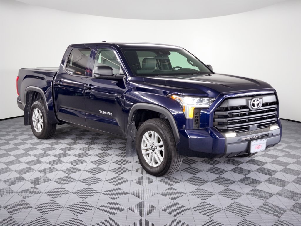 Used 2026 Toyota Tundra SR5 w/ SR5 Premium Package AWD/4WD image 7