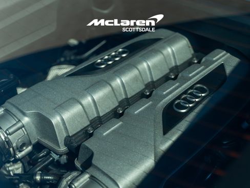 Used 2018 Audi R8 V10 w/ Premium Package image 20