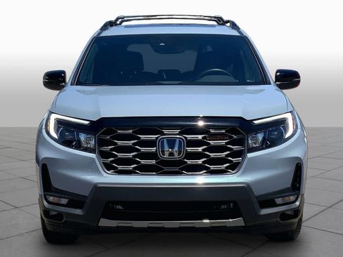 Used 2023 Honda Passport TrailSport image 4