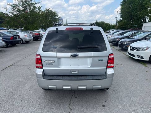 Used 2010 Ford Escape XLT AWD/4WD image 6