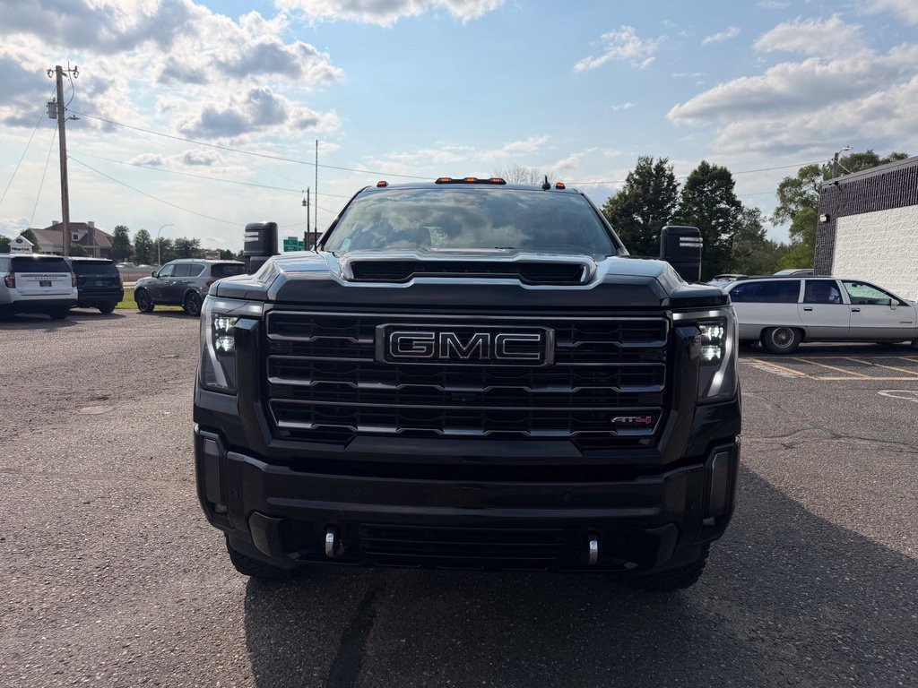 Used 2024 GMC Sierra 2500 AT4 w/ AT4 Premium Plus Package AWD/4WD image 12