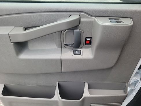 New 2025 GMC Savana 3500 w/ Power Convenience Package image 15