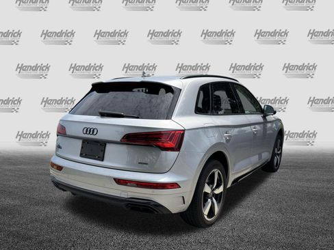 Used 2023 Audi Q5 2.0T Premium Plus w/ Premium Plus Package AWD/4WD image 11