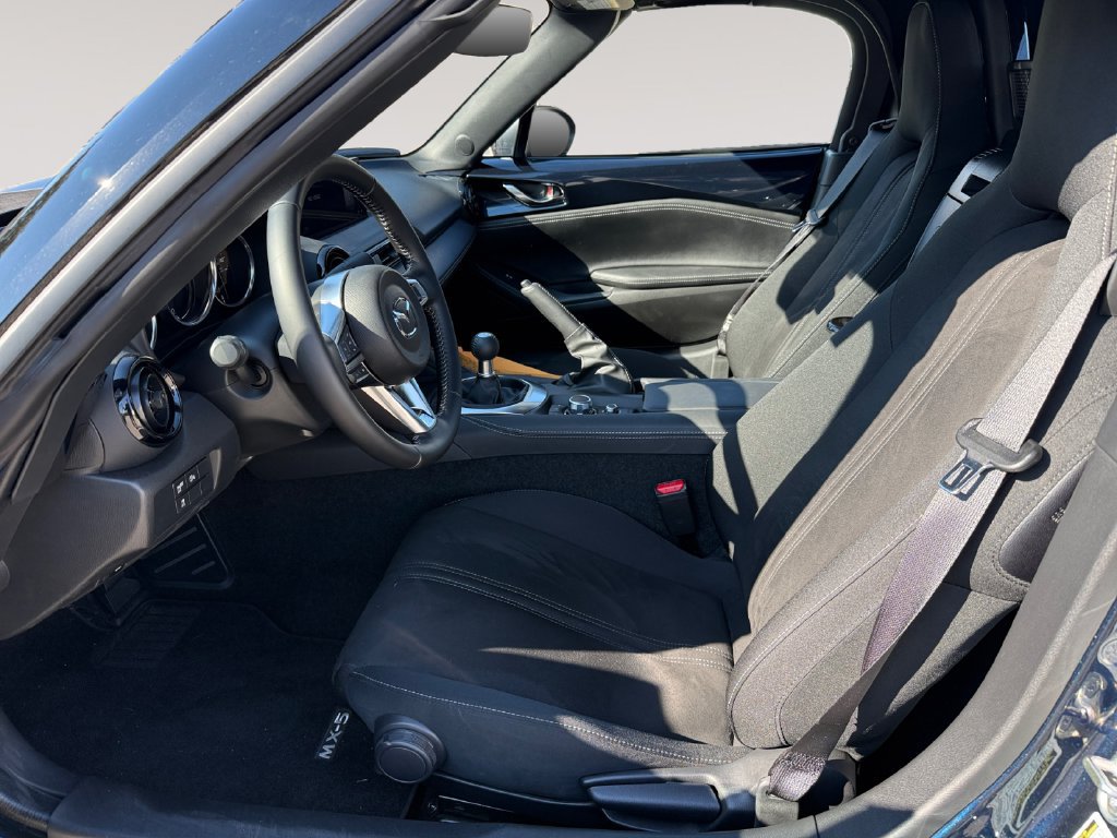 Used 2025 MAZDA MX-5 Miata Club RWD image 2