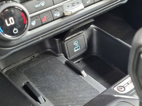 Used 2025 Ford Bronco Outer Banks image 24