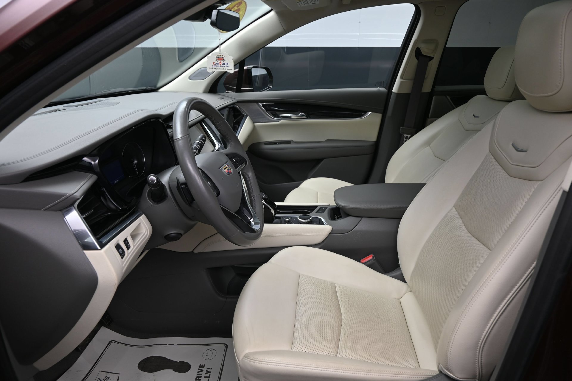 Used 2022 Cadillac XT6 Premium Luxury FWD image 19