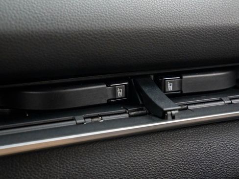 Used 2018 Porsche 718 Boxster S image 30