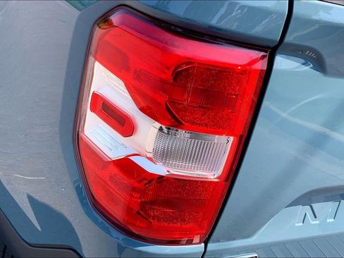 Used 2022 Ford Maverick Lariat w/ Lariat Luxury Package FWD image 28