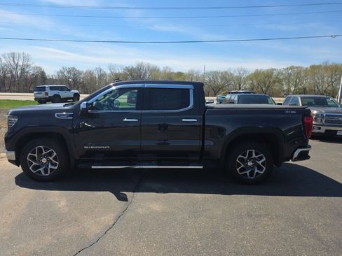 Used 2023 GMC Sierra 1500 SLT w/ SLT Premium Package AWD/4WD image 13