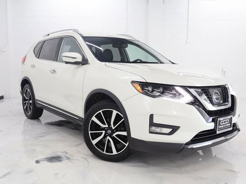 Used 2017 Nissan Rogue SL w/ SL Premium Package AWD/4WD image 3