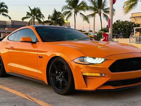 Used 2019 Ford Mustang GT w/ Equipment Group 301A RWD image 7